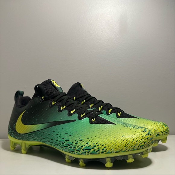 Nike Vapor Untouchable Pro Men’s Size 14 Football Cleats Green Athletic - Picture 1 of 9